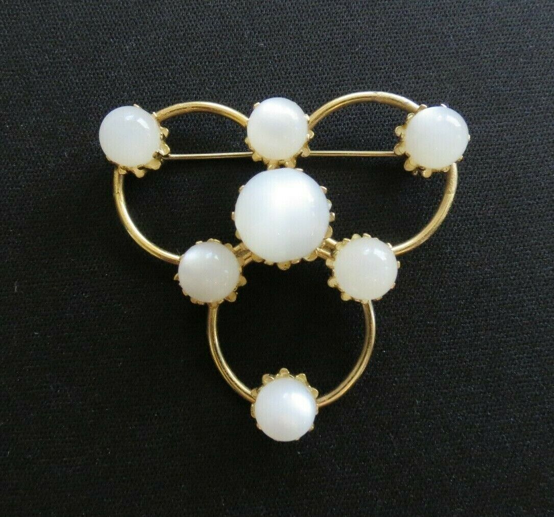 Vintage Moon Stone W Gold Tone Brooch Pin Gorgeous Prong Set