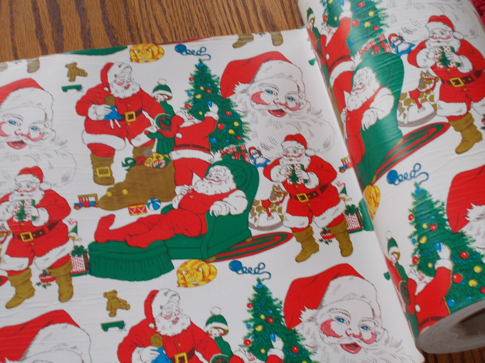 VTG CHRISTMAS DEPT. STORE WRAPPING PAPER 2 YARDS GIFT WRAP SANTA CLAUS POST WW2
