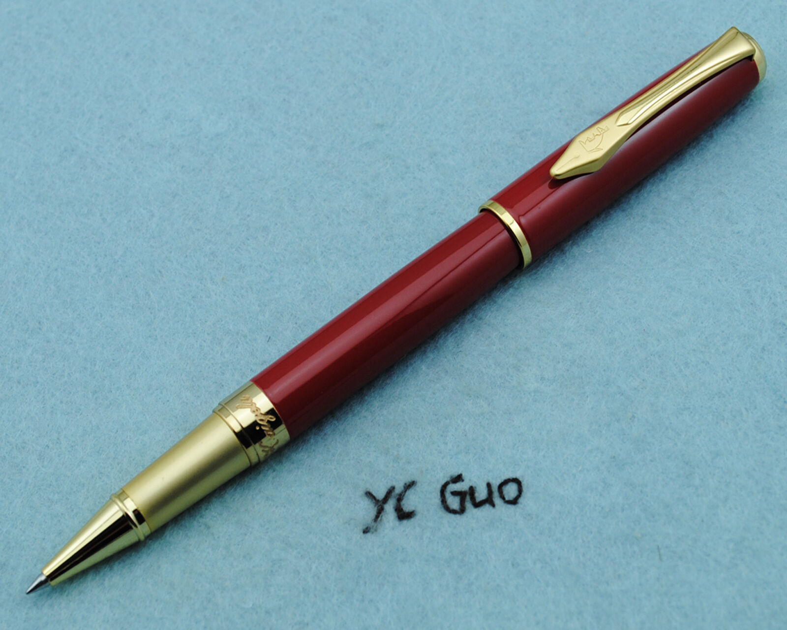 Kaigelu (kangaroo) 357 Red Rollerball Pen Without Box