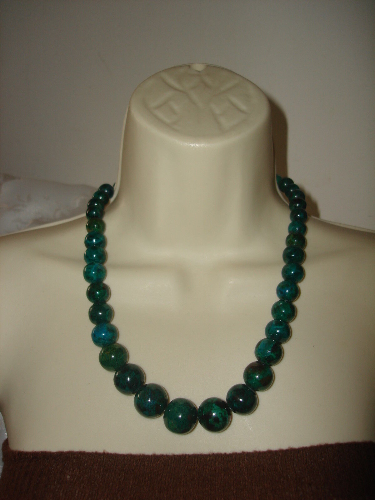 VINTAGE SOLID GREEN TURQUOISE BIG BEADED NECKLACE STERLING SILVER CLOSURE CLASP