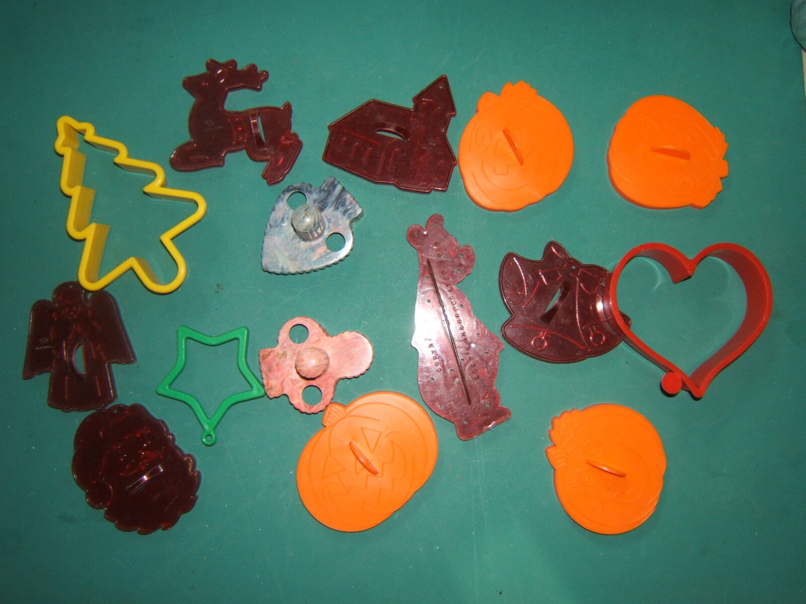 Vintage Christmas Cookie Cutter Lot of 15-HRM, Loew\'s,  Misc