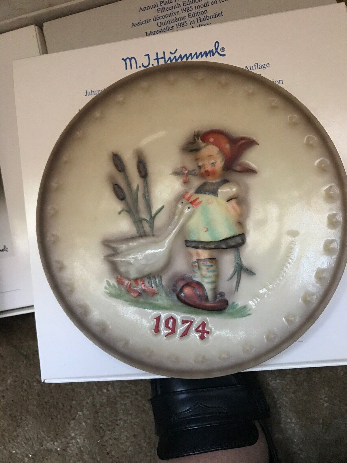 MI Hummel 1974 In Original Box 4th Annual Collector Plate Goebel West Germany