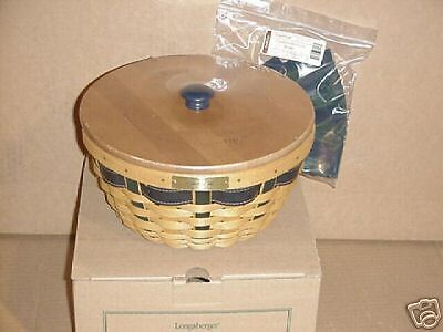 Longaberger 2004 Collector Club Ware Basket complete mint condition never used