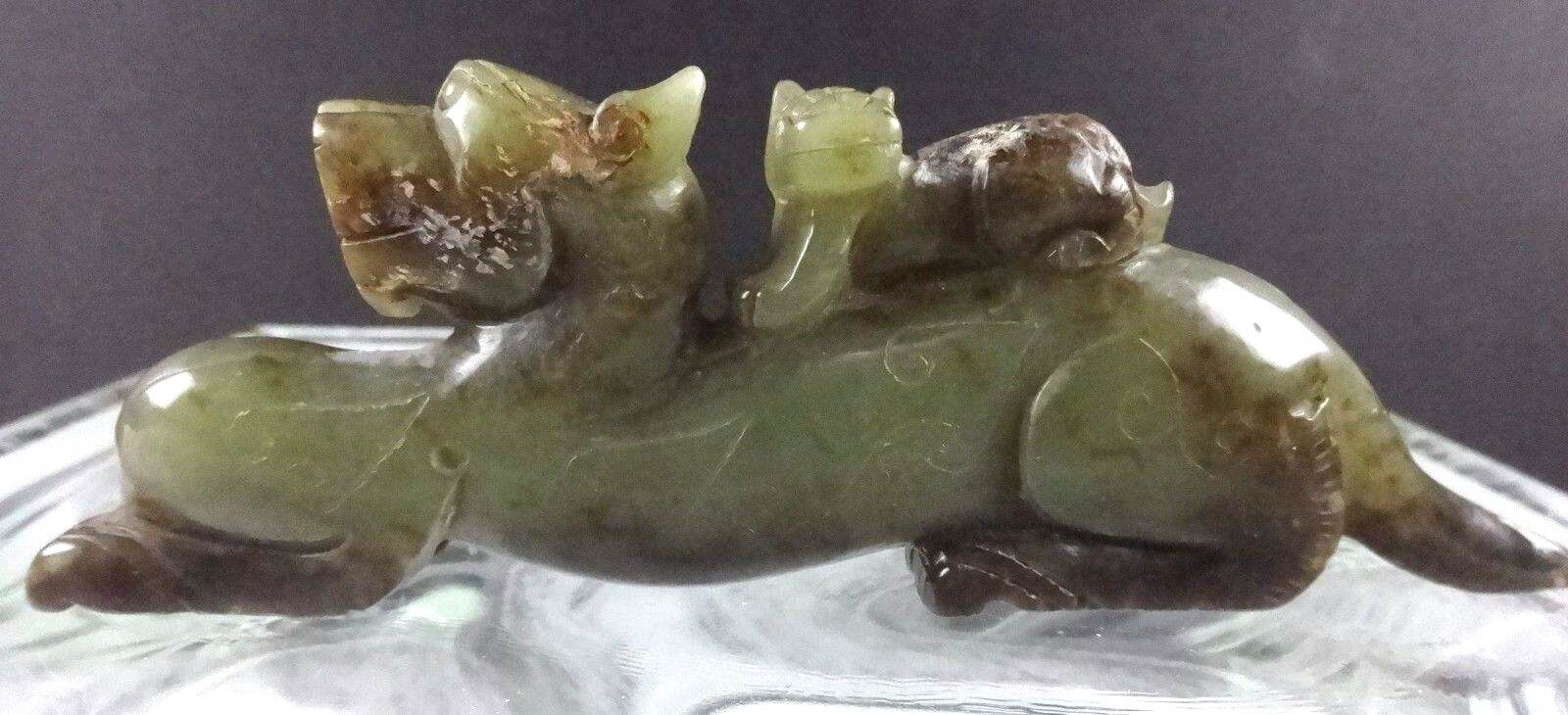 Excellent Quality Jade Chinese Lion w/Cub