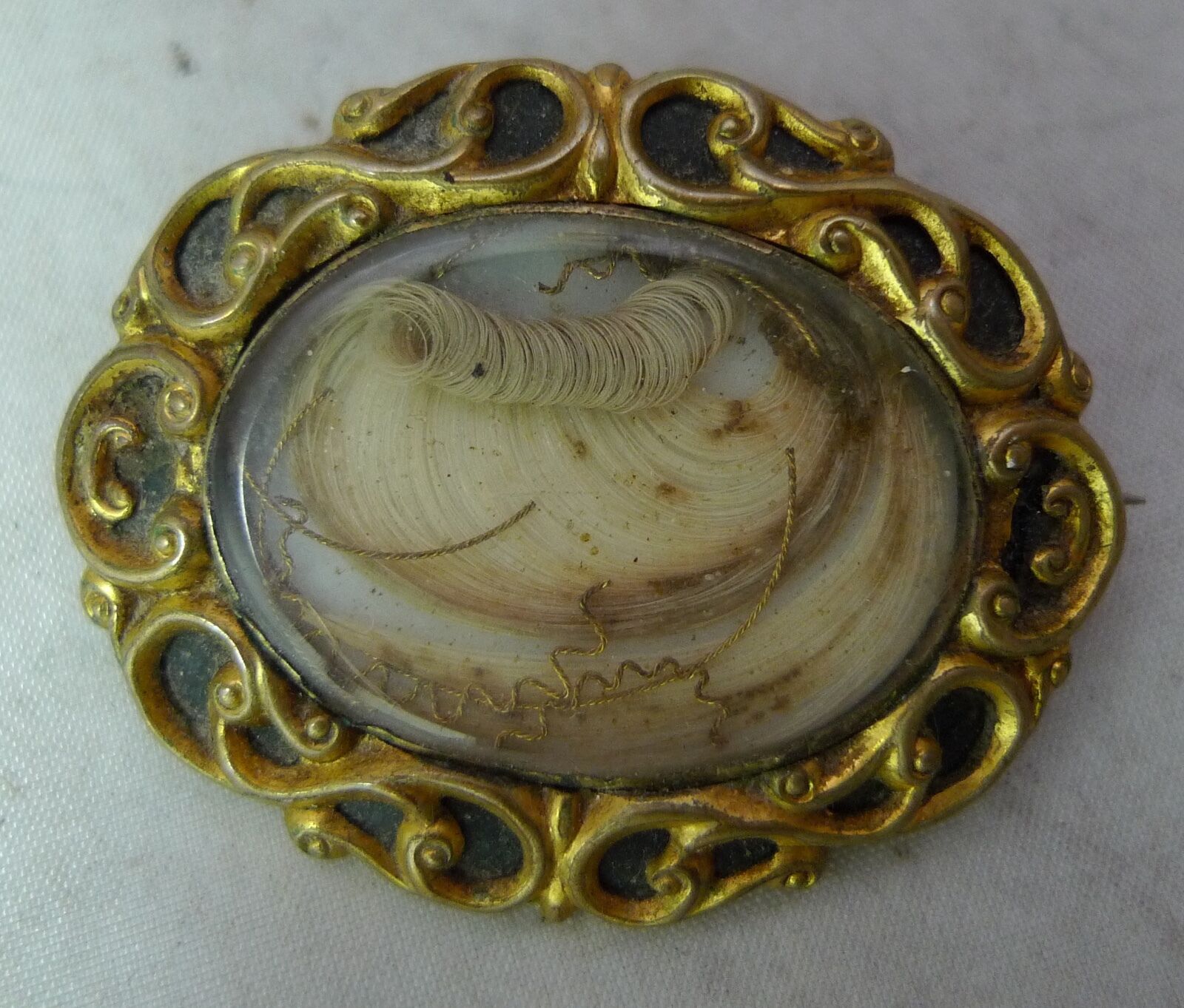 19th Century Yellow Metal Mourning Brooch Pendant 12g 4cm 3.3cm A611417