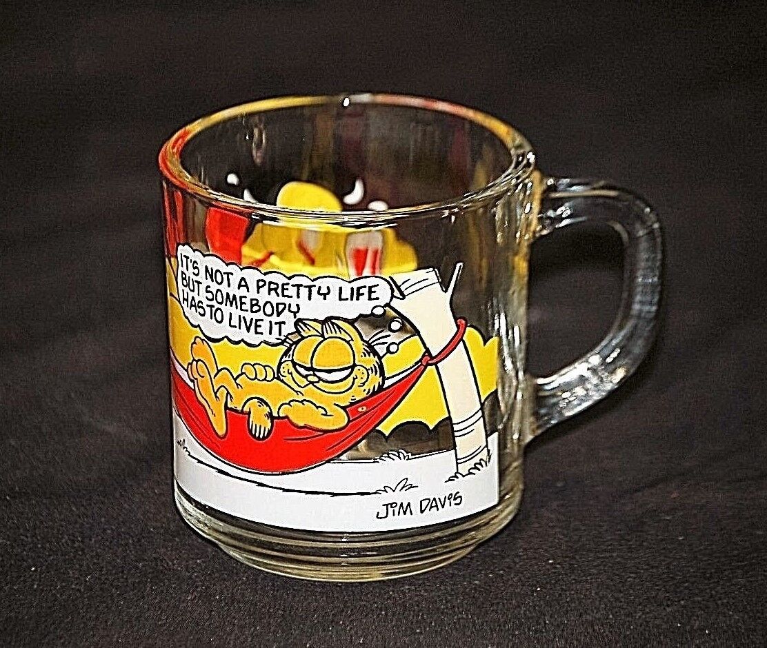 Garfield & Friends Animation Art Character Coffee Mug Glass Cup 1978 McDonalds a