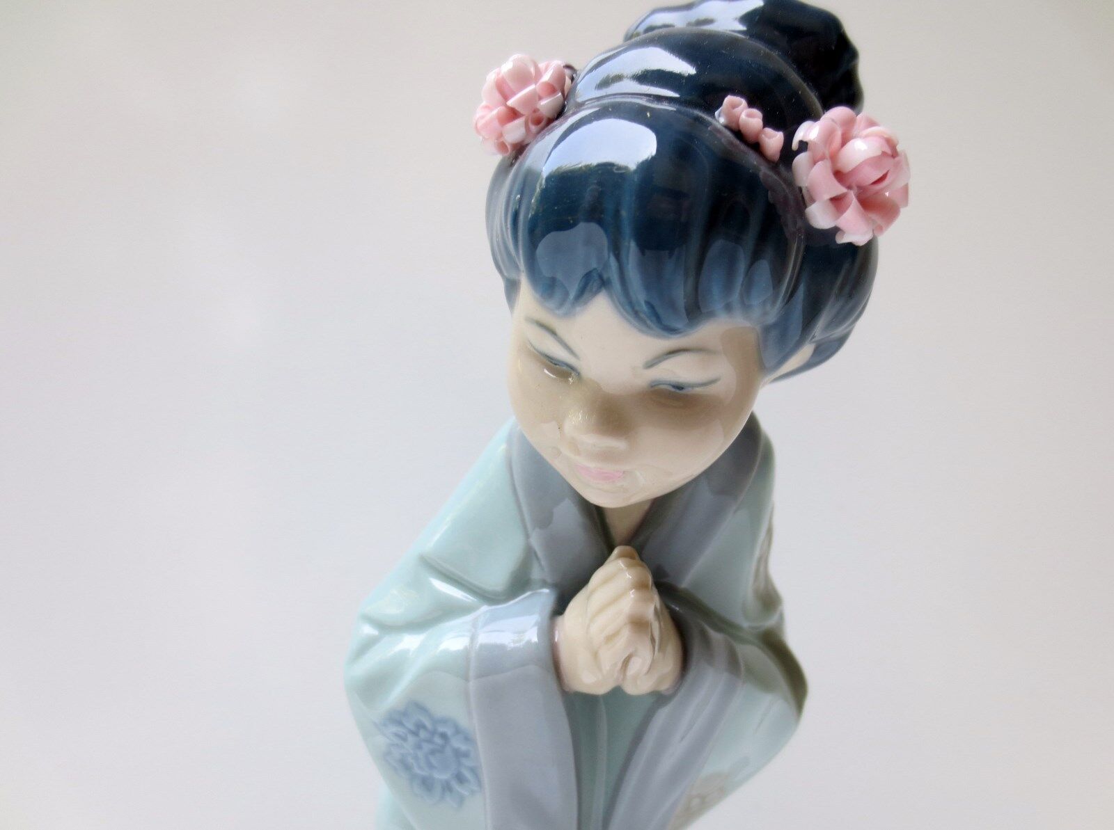 LLADRO Japonesita Sayonara Porcelain Figurine 4989 IN ORIGINAL BOX, MINT COND