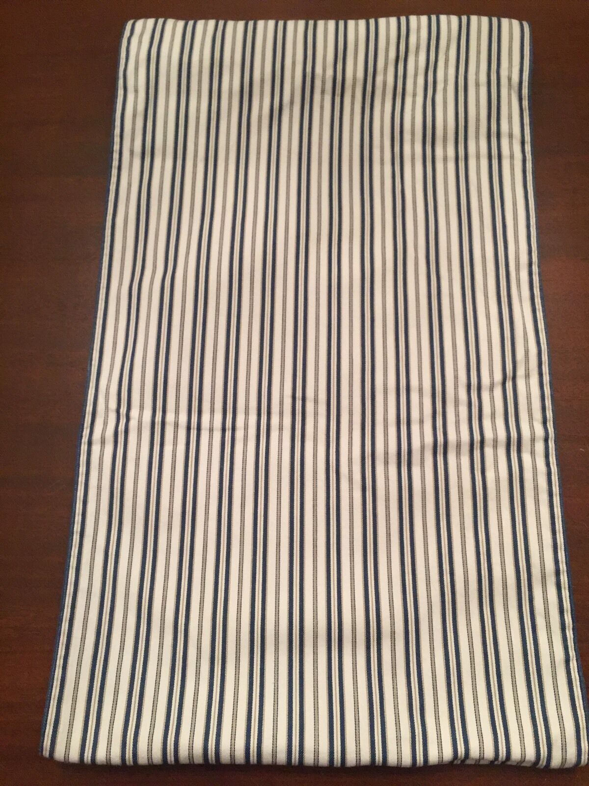 Pottery Barn Table Runner And Placemats (6) EEUC Blue/white