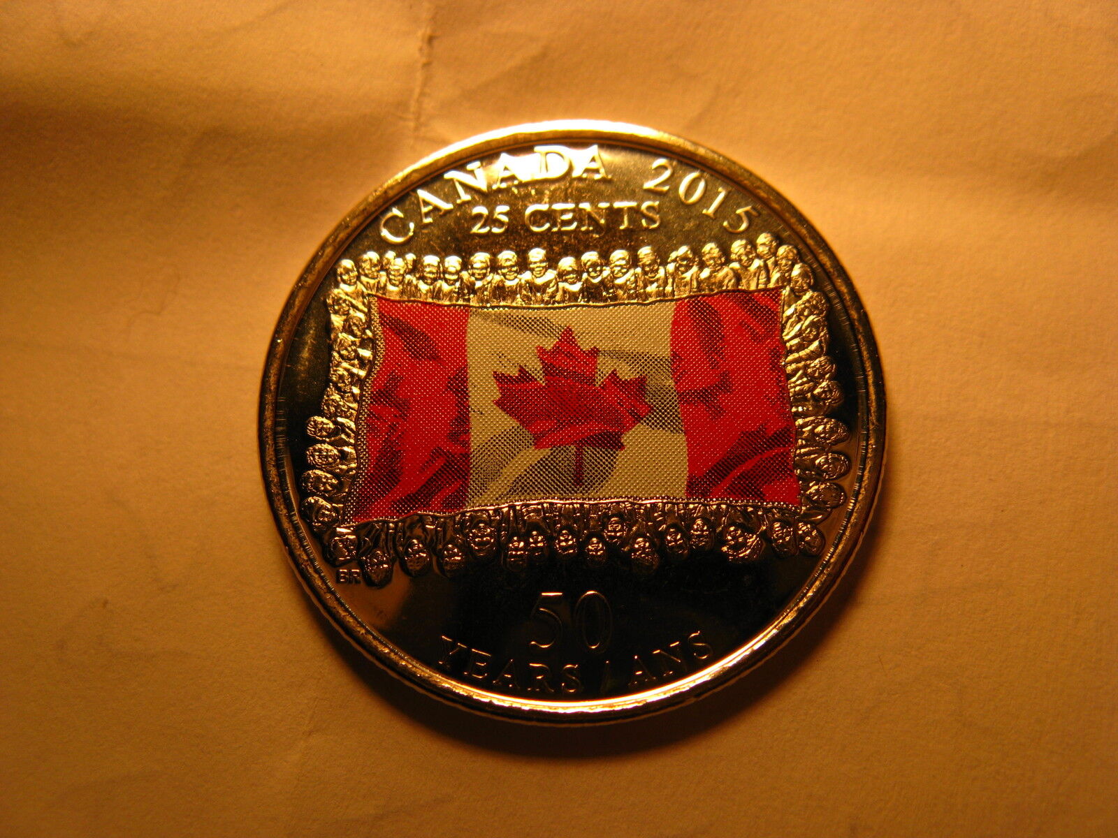 CANADA 2015 25 CENT COIN COLOURED COMMEMORATING 50 YRS OF CANADIAN FLAG 