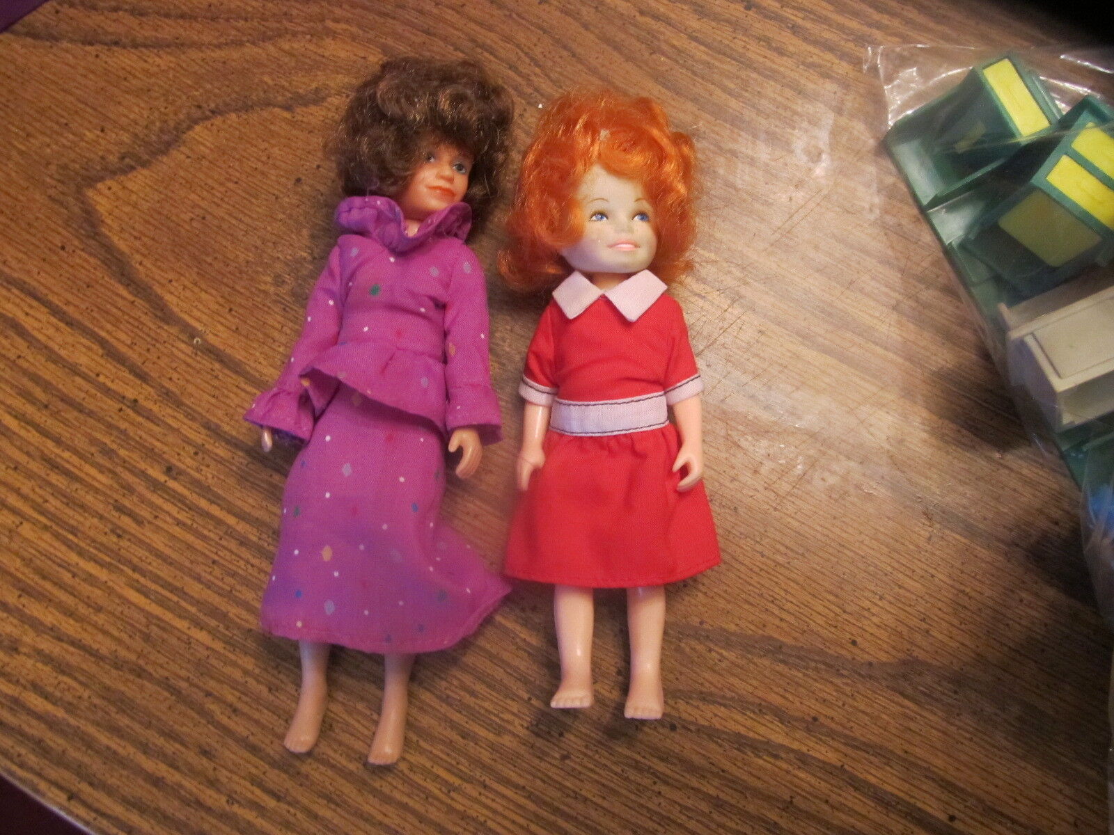 Annie set of 2 dolls Knickerbocker