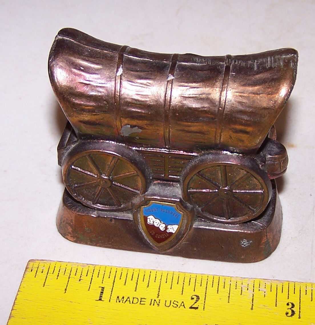 Vintage Pot Metal MOUNT RUSHMORE Souvenir Covered Wagon SD South Dakota