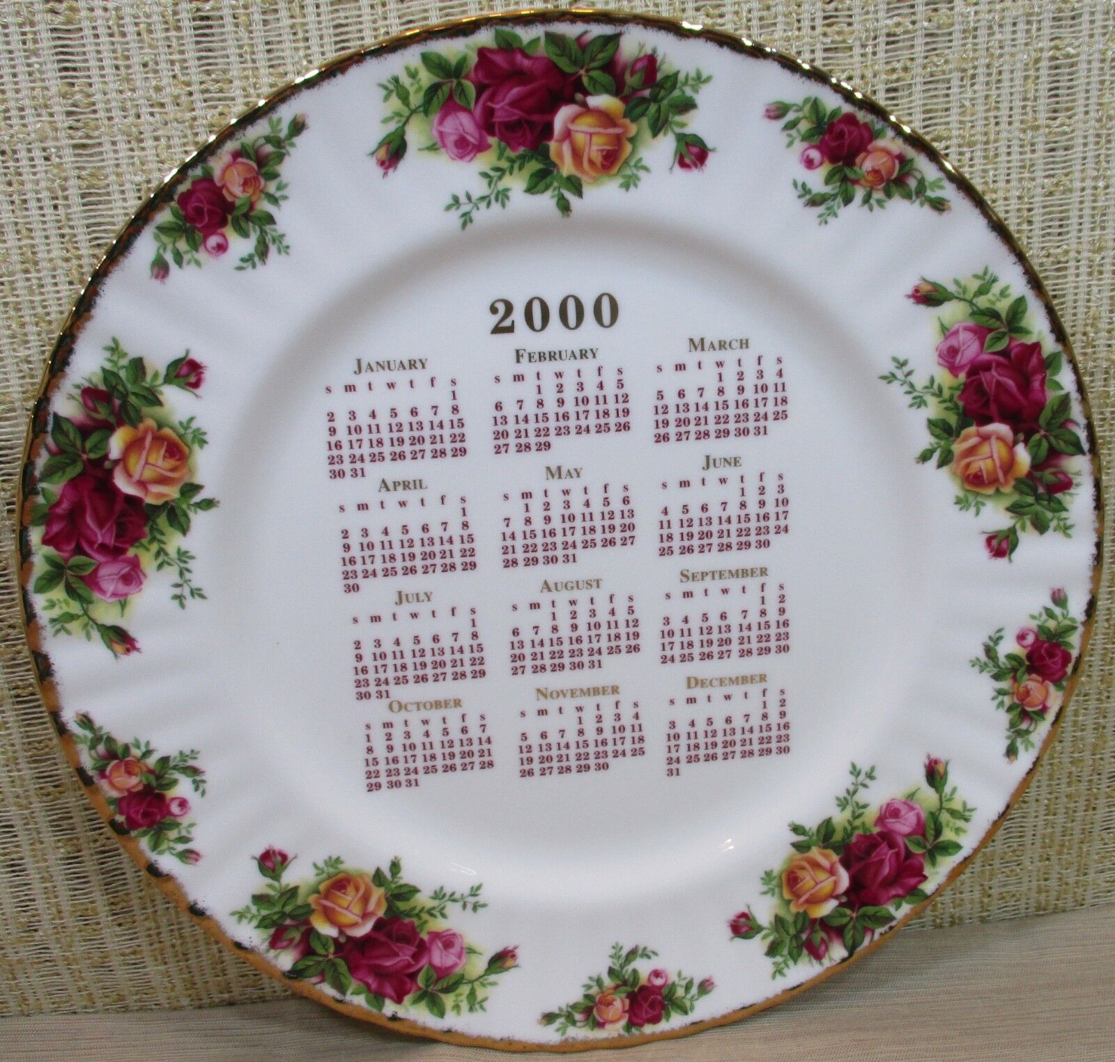 Royal Albert Old Country Roses 2000 Calendar Collector Plate Tray 10½\