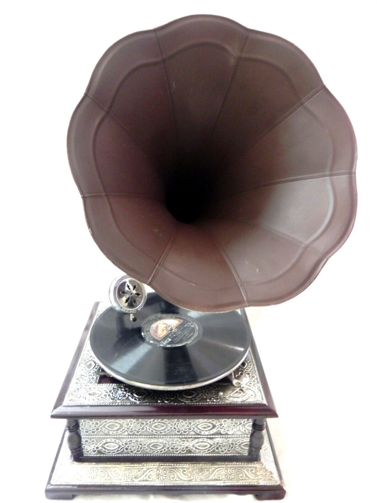ANTIQUE GRAMOPHONE PHONOGRAPH CRAFTED MACHINE WITH BROWN COLOR STEEL HORN