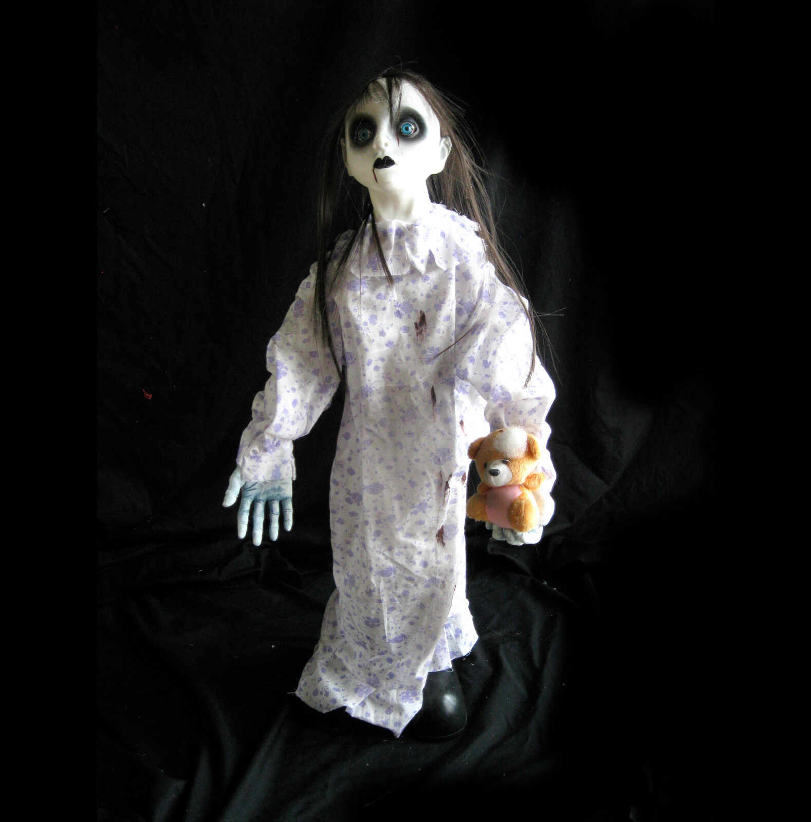 Standing Creepy Animated Ghost Doll Girl Haunted Toy House Halloween Party Prop 