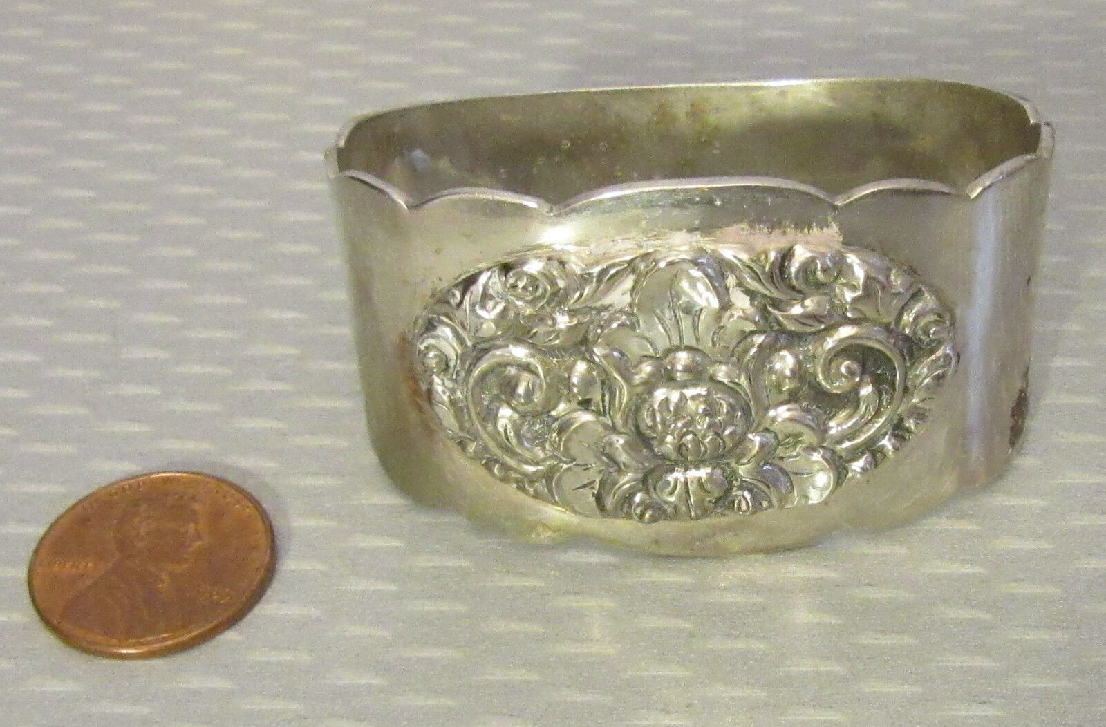 vtg solid 800 SILVER NAPKIN RING deeply carved lotus flower handcrafted Asian