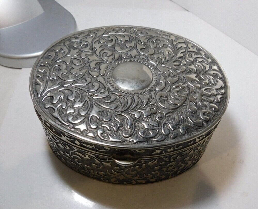 Large Vintage Silver Plate Oval Repousse JEWELRY CASKET Lined Red Velvet BOX 