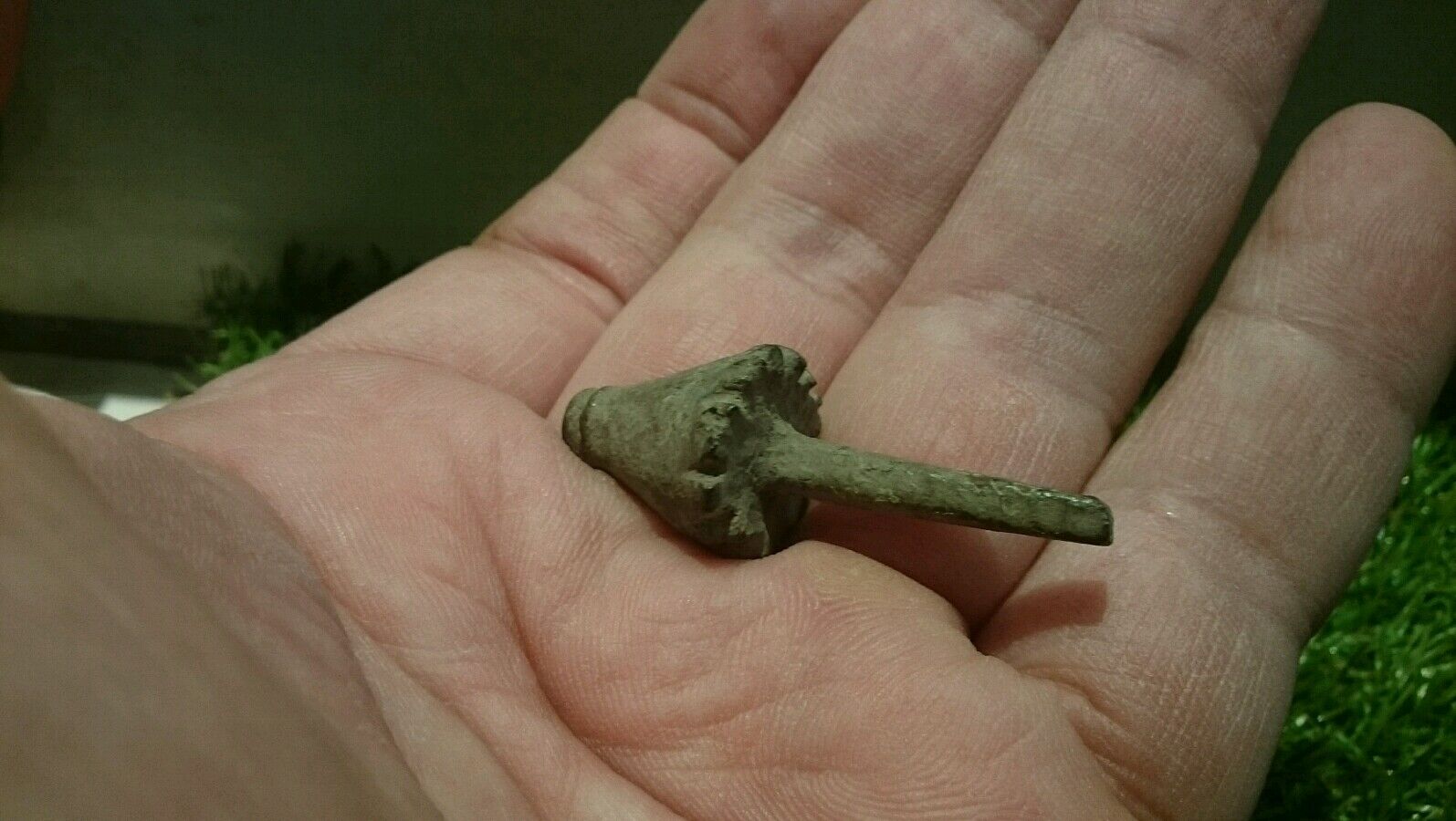 Ancient Very large heavy bronze decorated pin application lovely piece 