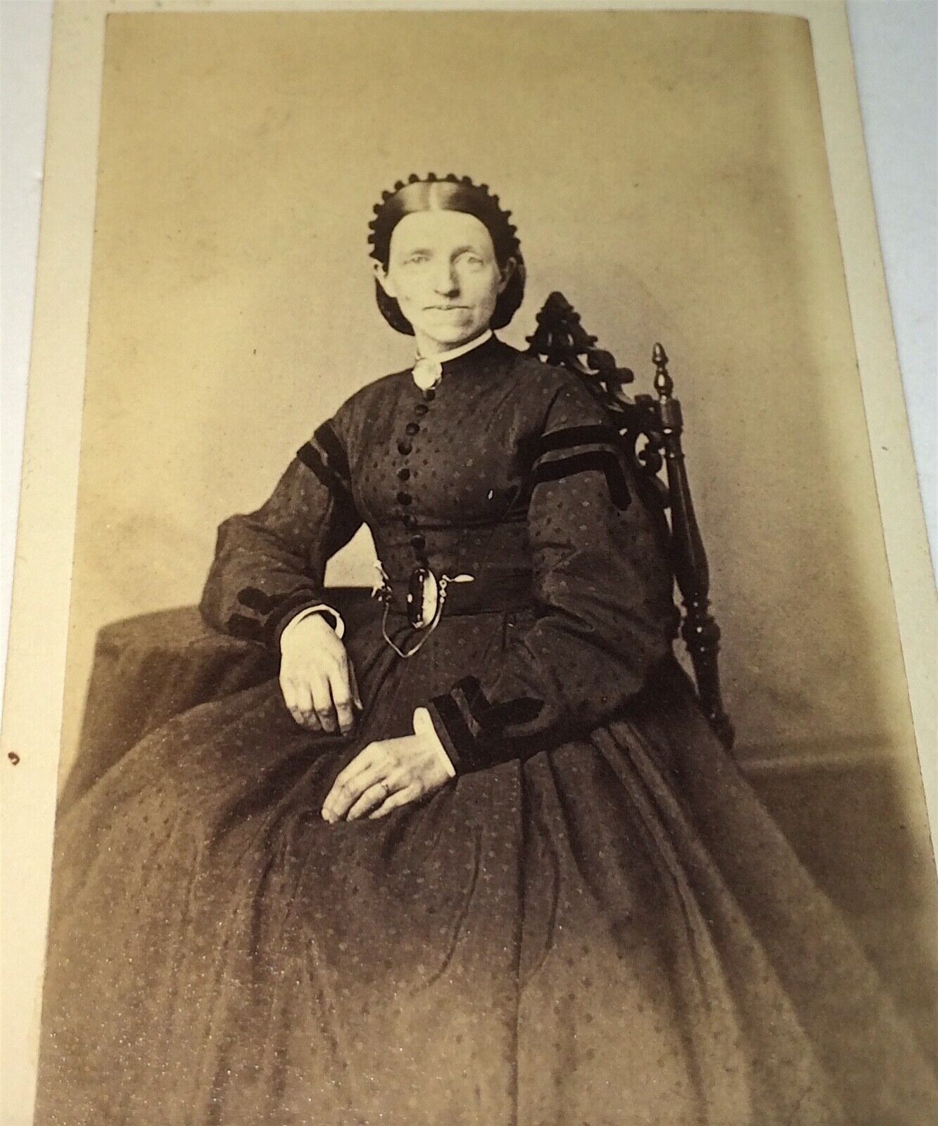 Antique Victorian American Civil War Era Fashion Woman CDV Photo C.1860\'s US