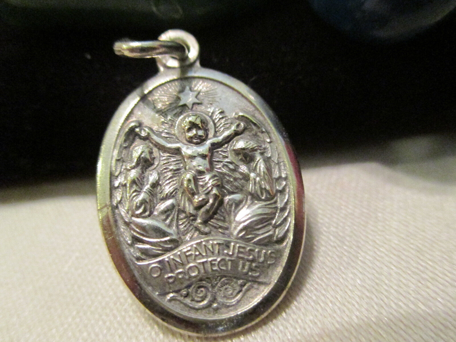 Vtg. INFANT JESUS PROTECT US Silver Medal ~Bishops Committee Diocese BUFFALO