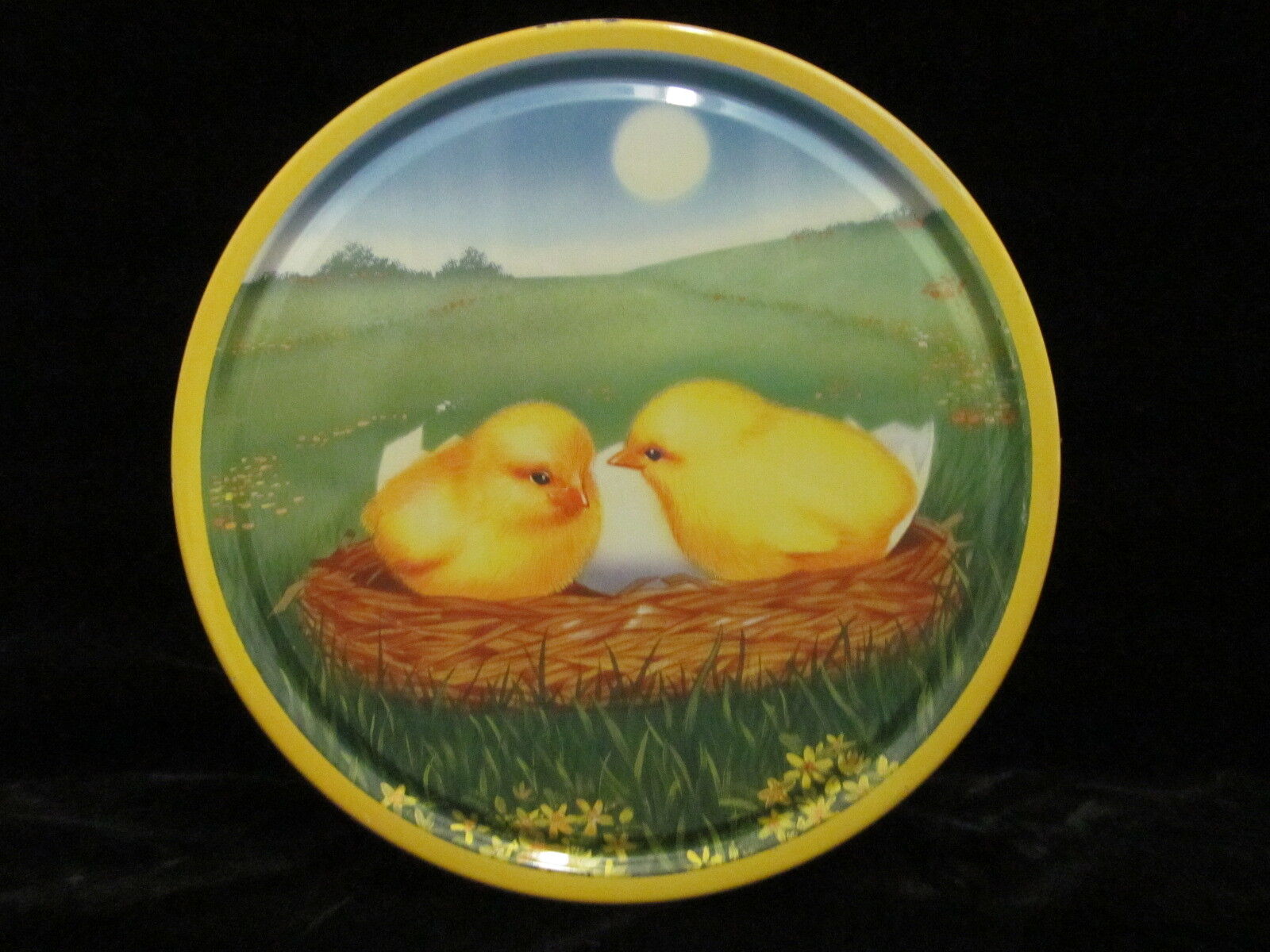 VTG EASTER-BABY CHICKS METAL/TIN CANDY/COOKIE CONTAINER-DANSK BISCUIT-DENMARK