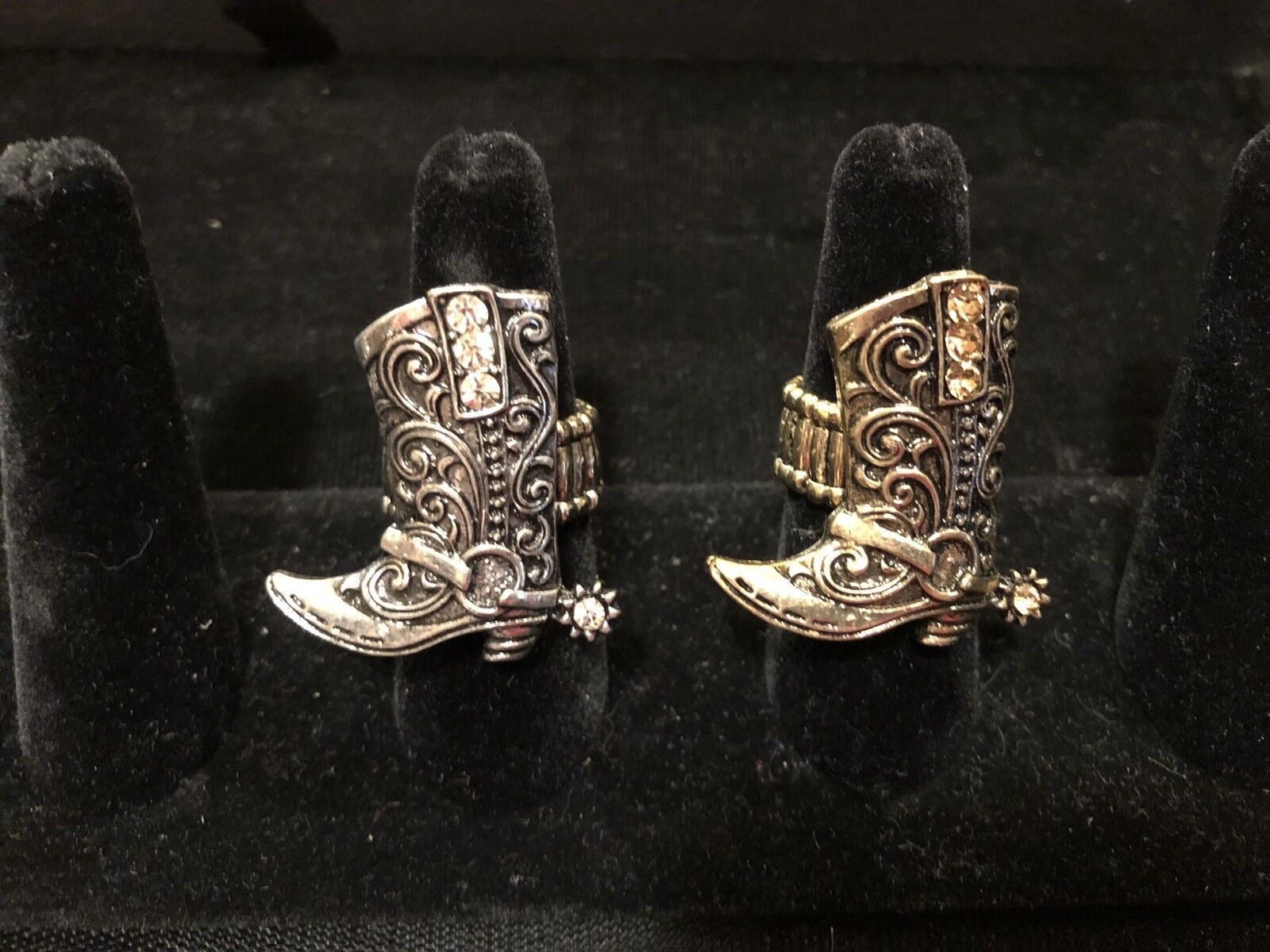 Set of 2 Classic Cowboy Boot Stretch Rings Silver and Brass Colored