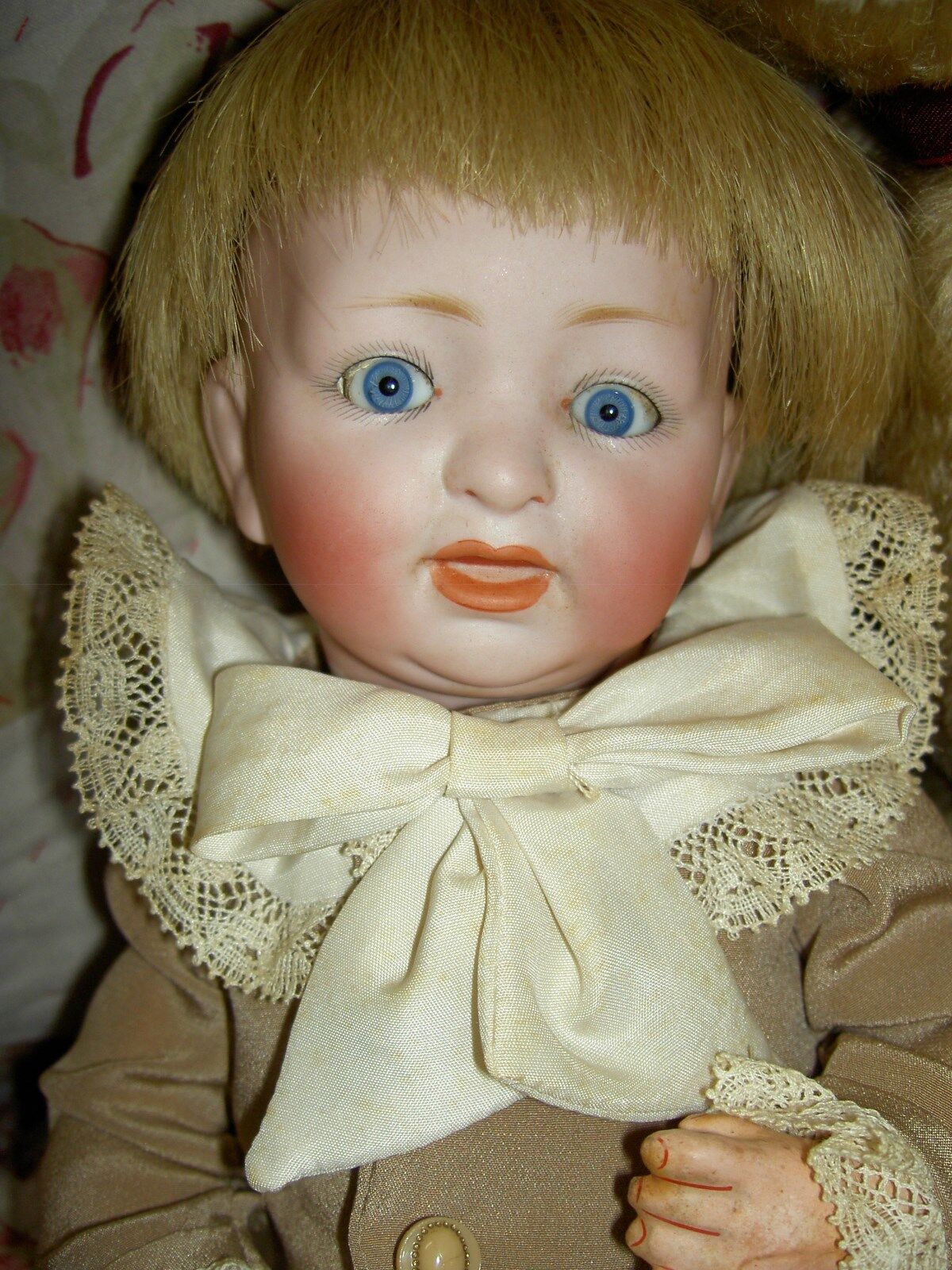 Georgous antique bisque JDK Kestner 211 character baby doll, excellent condition