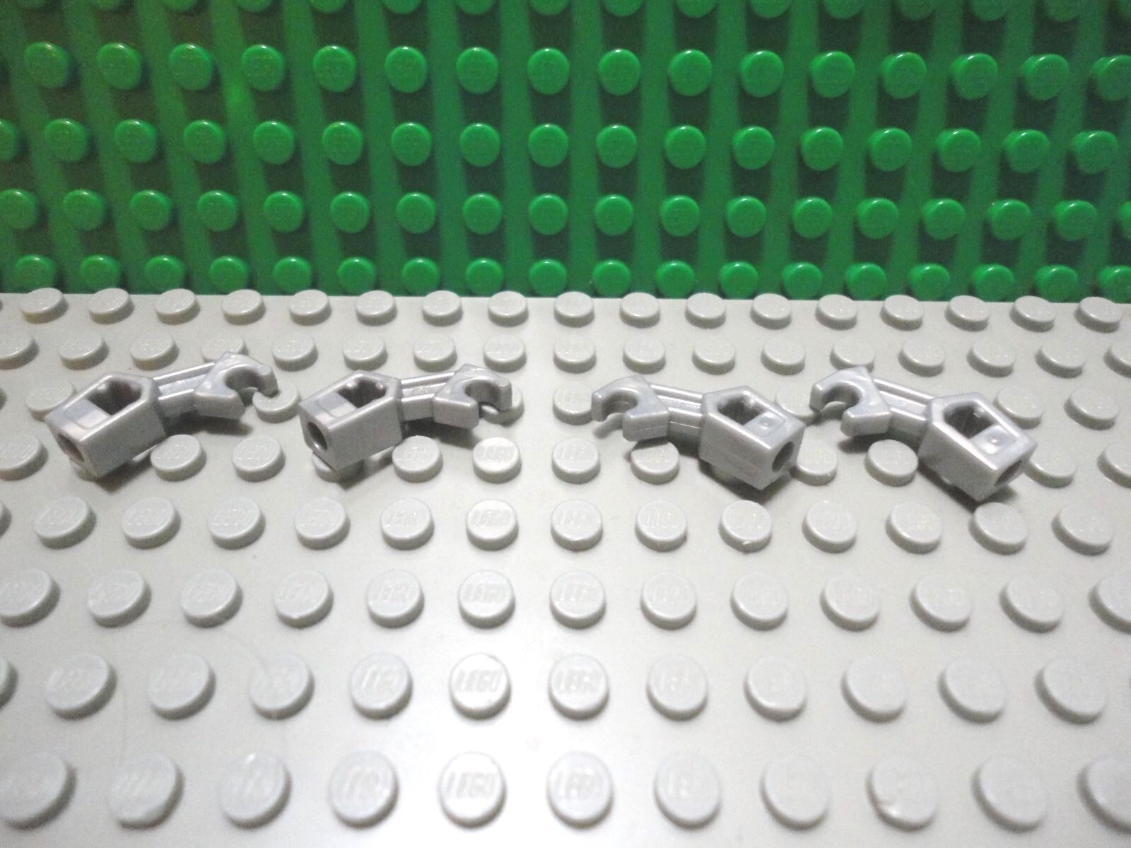 Lego mini figure 4 Silver droid arms NEW