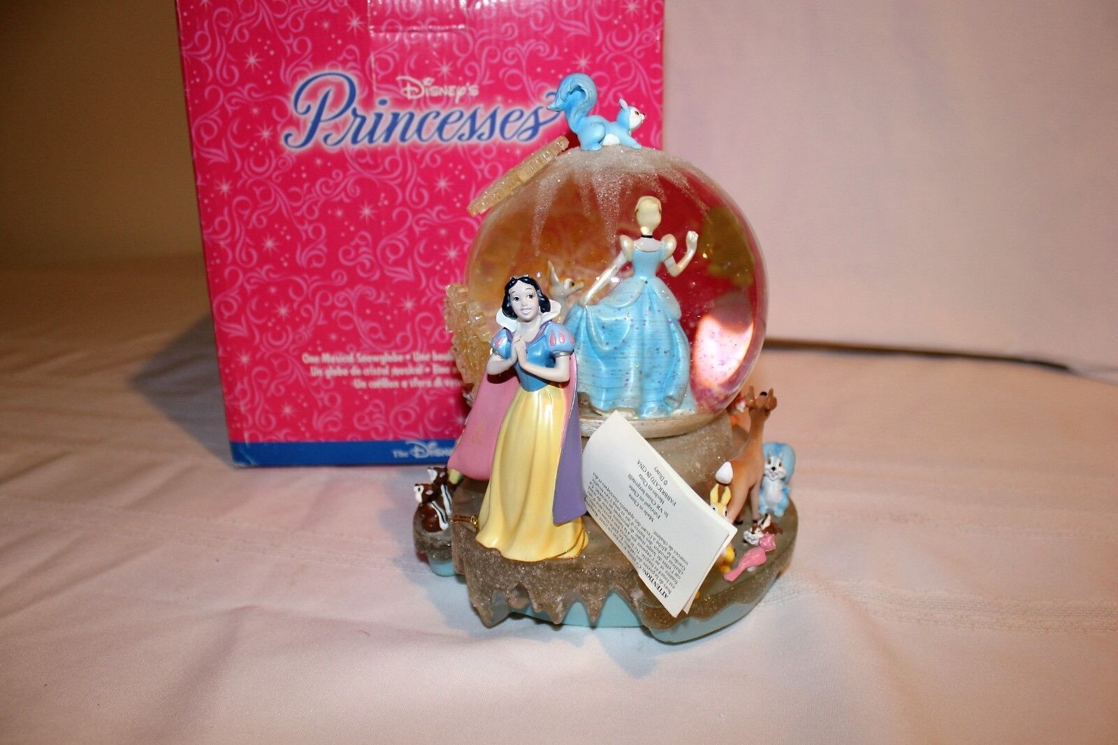 Walt Disney Store Princesses Lighted Musical Snowglobe Once Upon A Time 