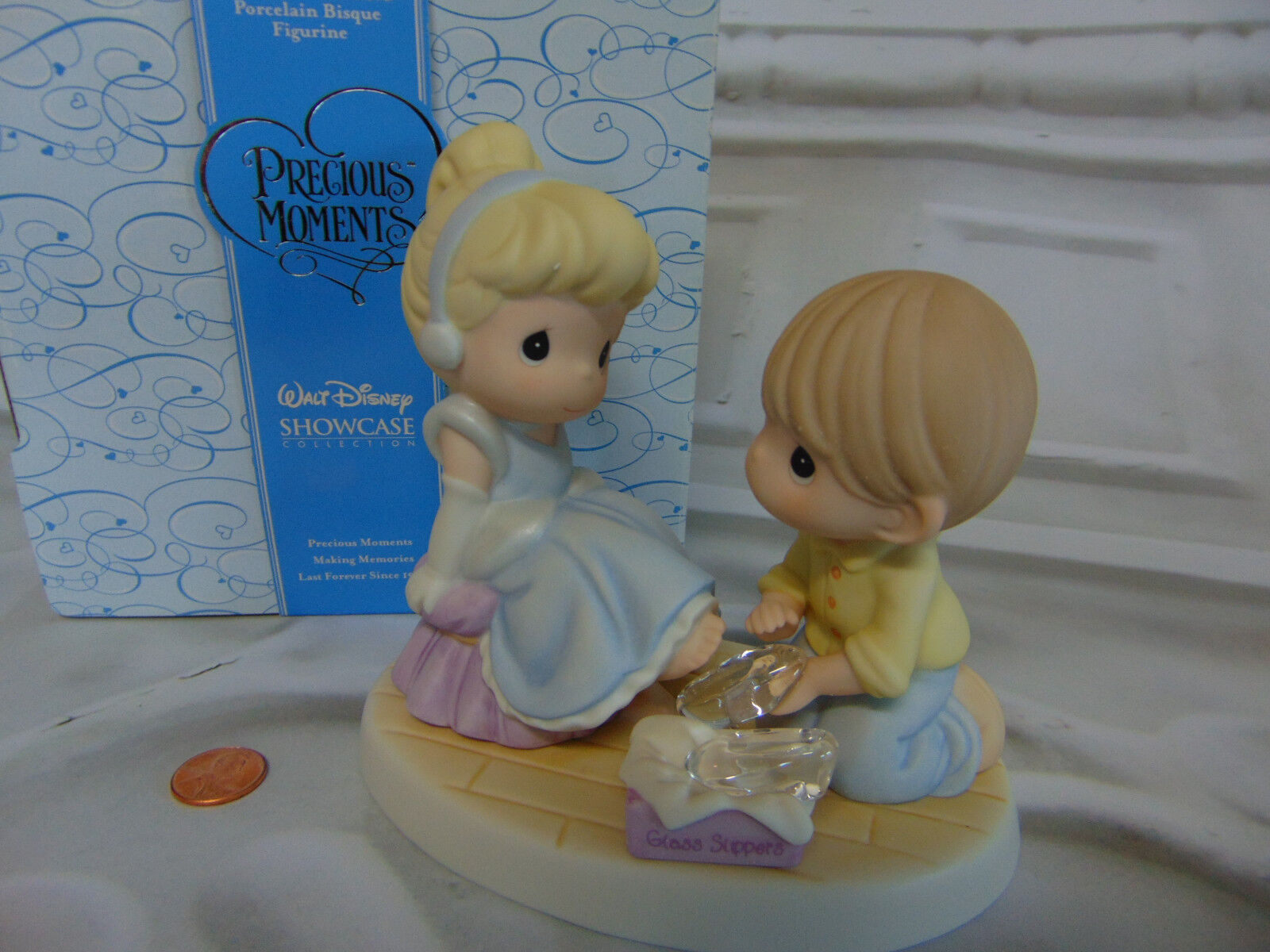 Disney CINDERELLA FIGURINE Glass Slippers Your Love Perfect Fit Precious Moments
