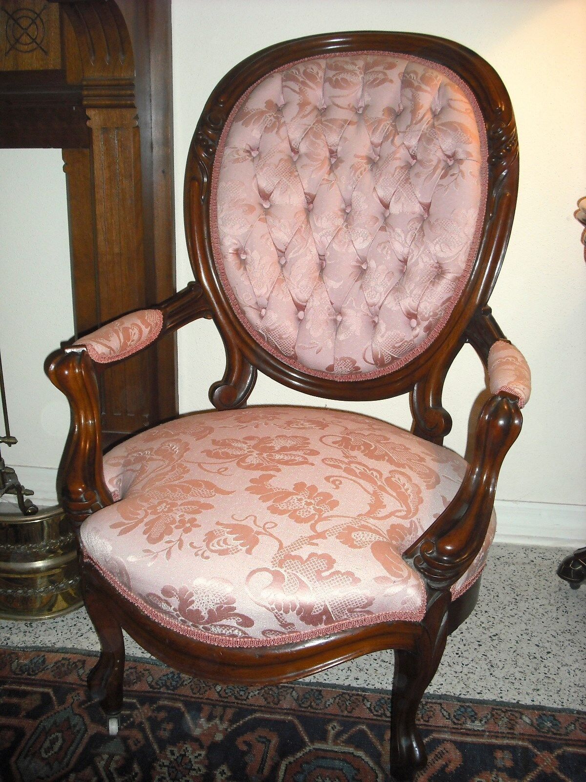 Victorian Walnut Gentleman\'s Rococo/Ren Revival arm chair 