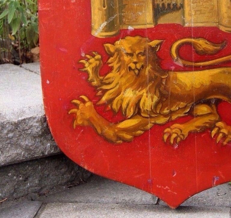 19C English Carved Oak Crest Hand-Painted Castle/Royal Lion