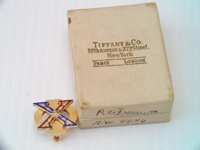 ANTIQUE TIFFANY & CO 14K GOLD ENAMEL CHI PHI FRATERNITY PIN IN TIFFANY BOX LOOK