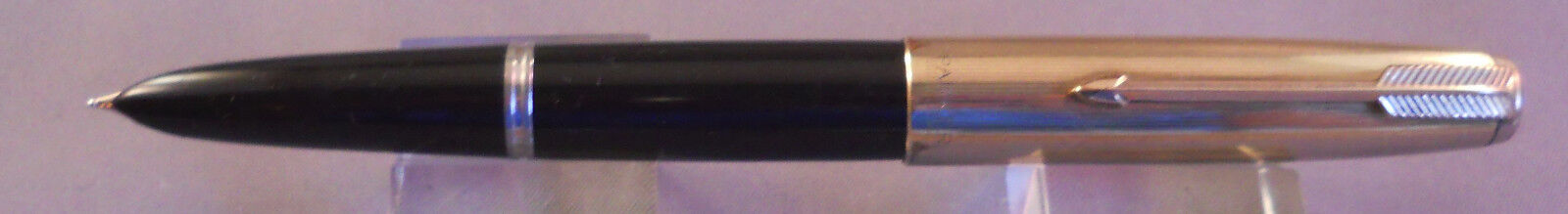 Parker 51 Demi Black Gold Cap  Fountain Pen works-medium  point--vac fill