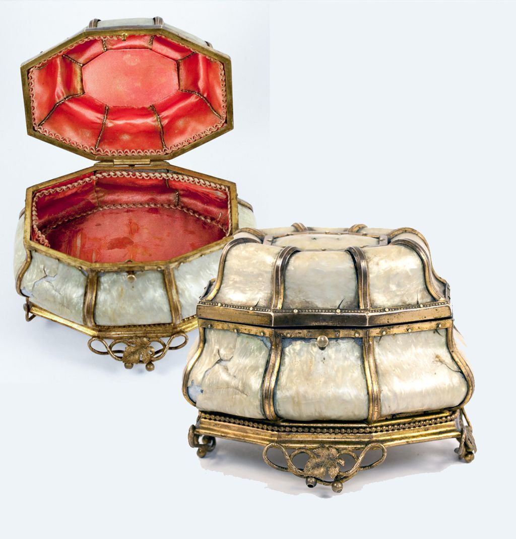 Antique French Jewelry Box, Casket, Mother of Pearl & Ormolu, c. 1810-40