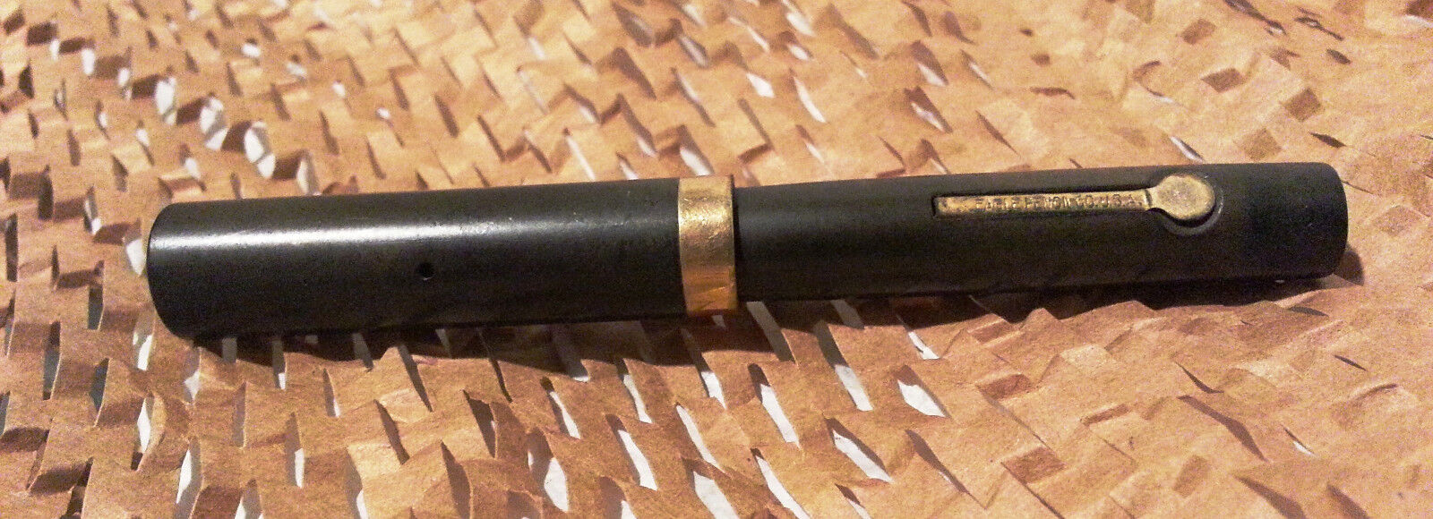 Eagle Pencil Company -- Gold Band Fountain Pen (Lever Filler)