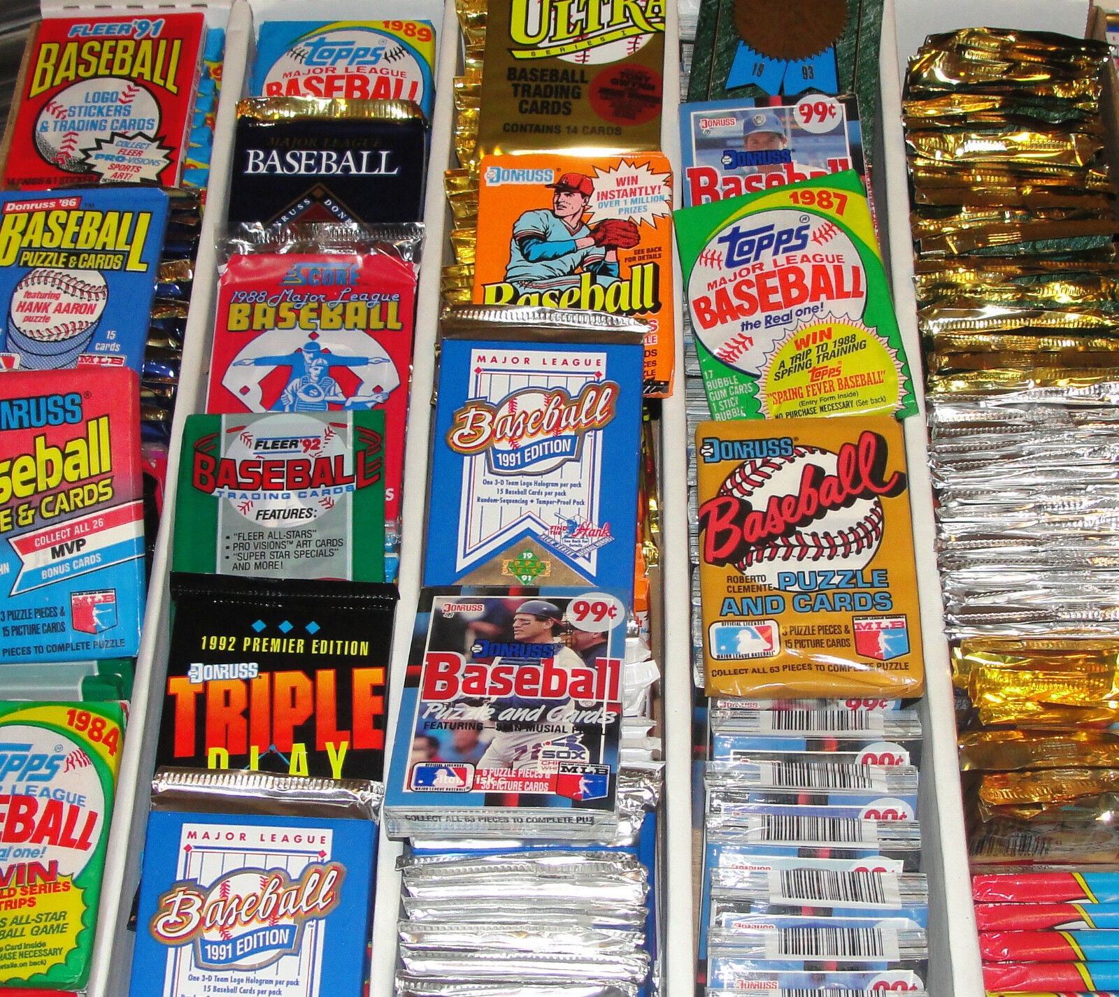 Awesome Lot of 100 Unopened Old Vintage Baseball Cards in Wax Cello Rack Packs