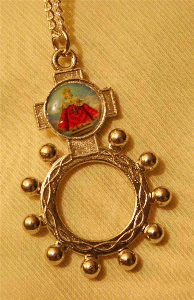 Lovely Shiny Silvertn Holy Infant of Prague Finger Rosary Medal Pendant Necklace
