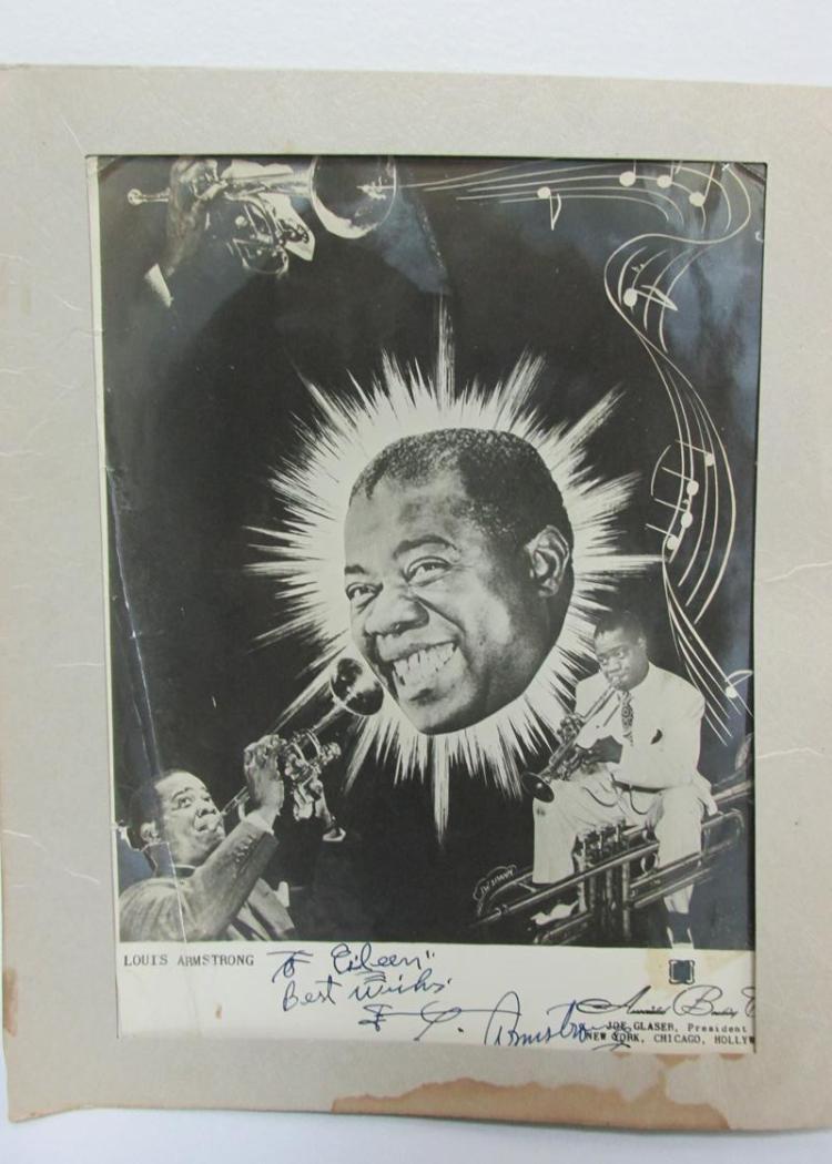 LOUIS ARMSTRONG SIGNED PHOTO Lot 202