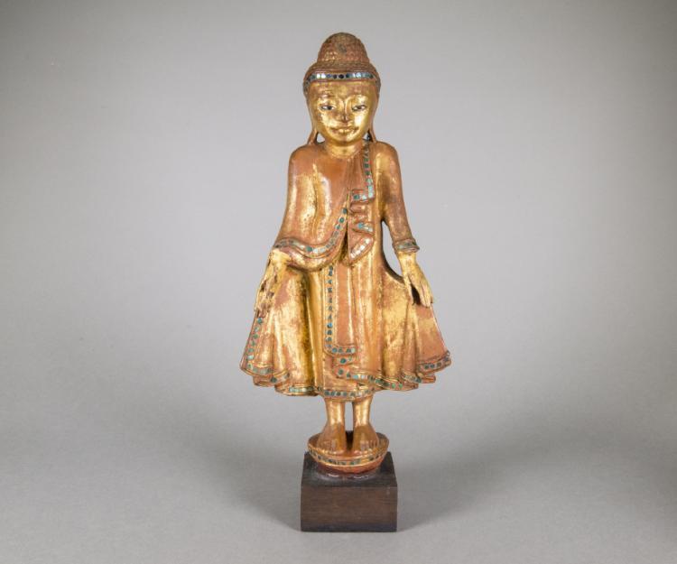 Chinese 18/19th C. Wood Guanyin Figure Lot 403