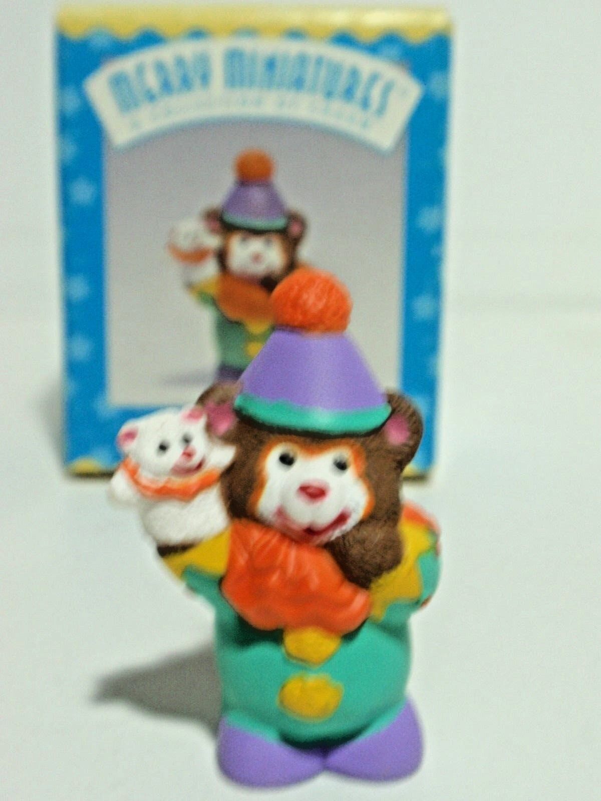 Happy birthday Clowns hallmark merry miniatures 1 pc #3 1997 bear QSM8565 MIB
