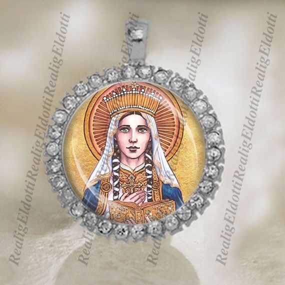 St Margaret of Scotland Christian Catholic Silver Tone Medal Pendant Jewelry