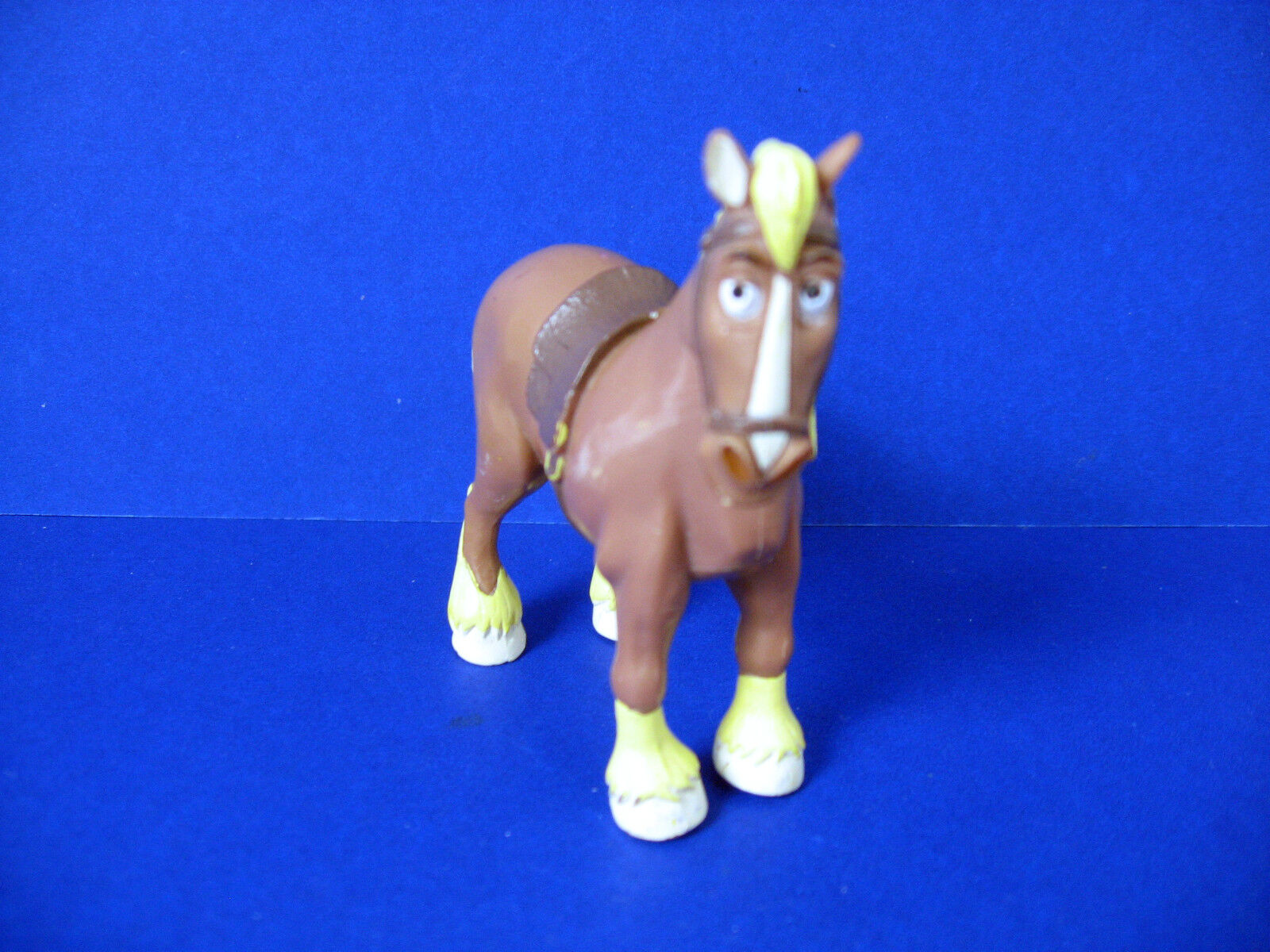 Horse Figure Vintage Solid Hard Plastic Rubber Yellow Mane,Tail & Feet 3\