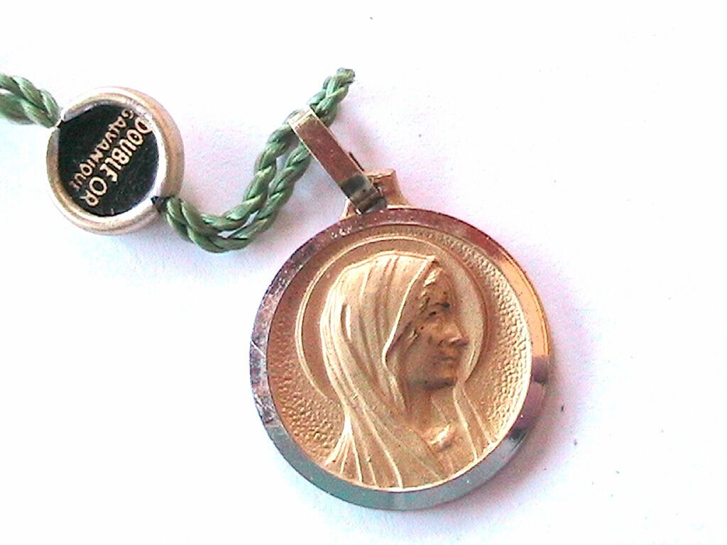 FRENCH 1920s RELIGIOUS CHARM MEDAL - VIRGIN MARY - 14K GOLD PLATED - NEW & TAG
