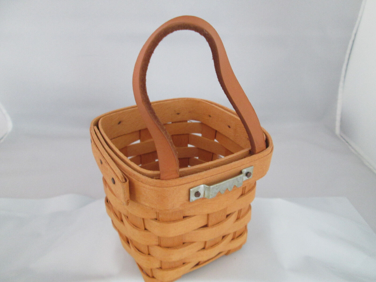 Longaberger Chive Basket 1996 hanging 4 x 4 x 4 leather strap and hanger 83-2