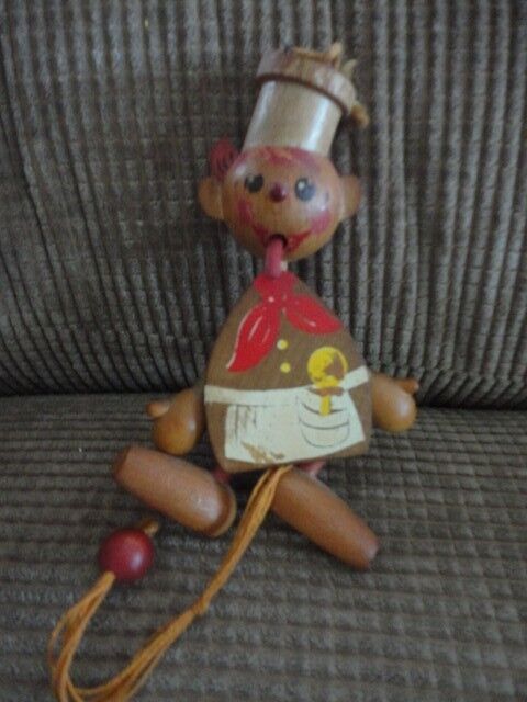 Gregor Pull Cord Toy Chief w long tongue 1969 Wooden VINTAGE