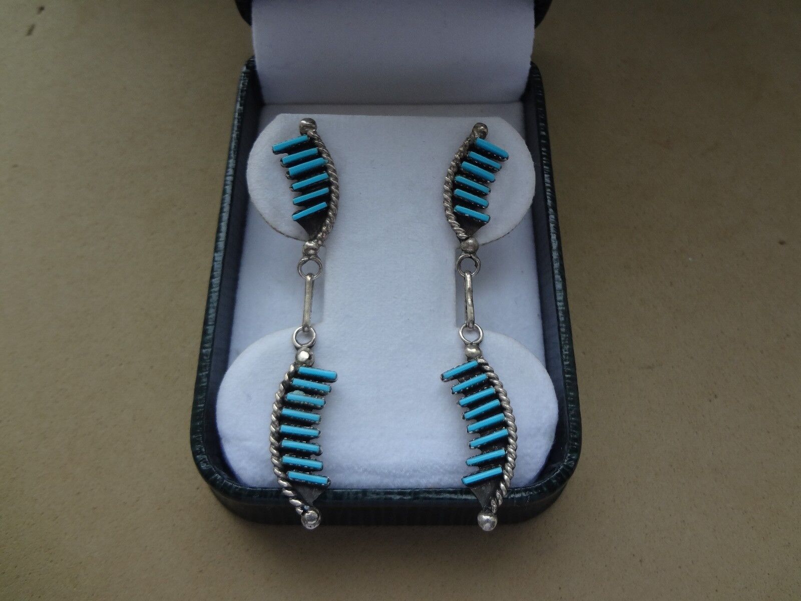 NATIVE AMERICAN STERLING 925 TURQUOISE PETITE POINT DROP DANGLE EARRINGS