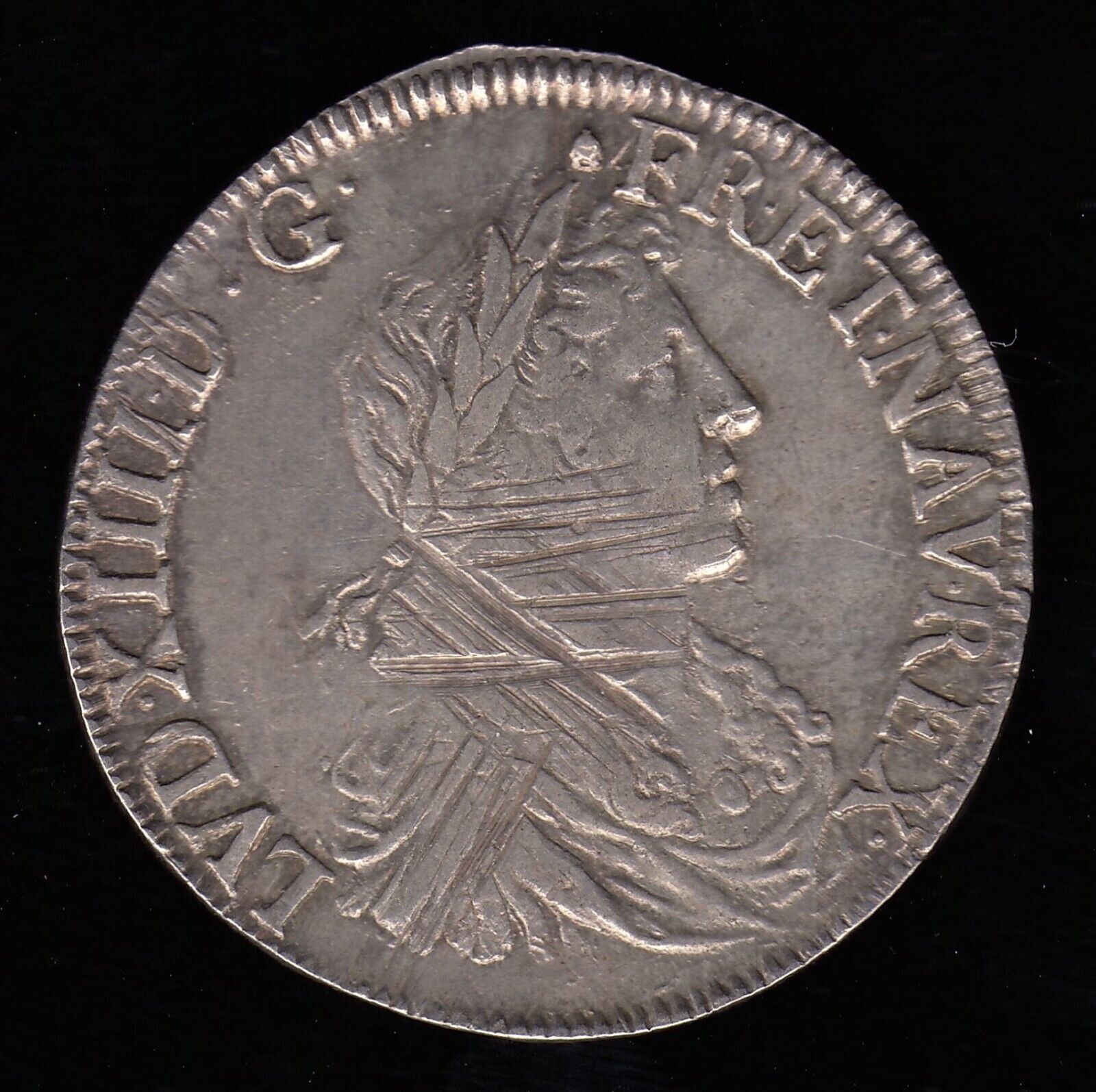France 1/2 ECU, 1662 L - Bayonne Mint, EF. Traces of Original Lustre