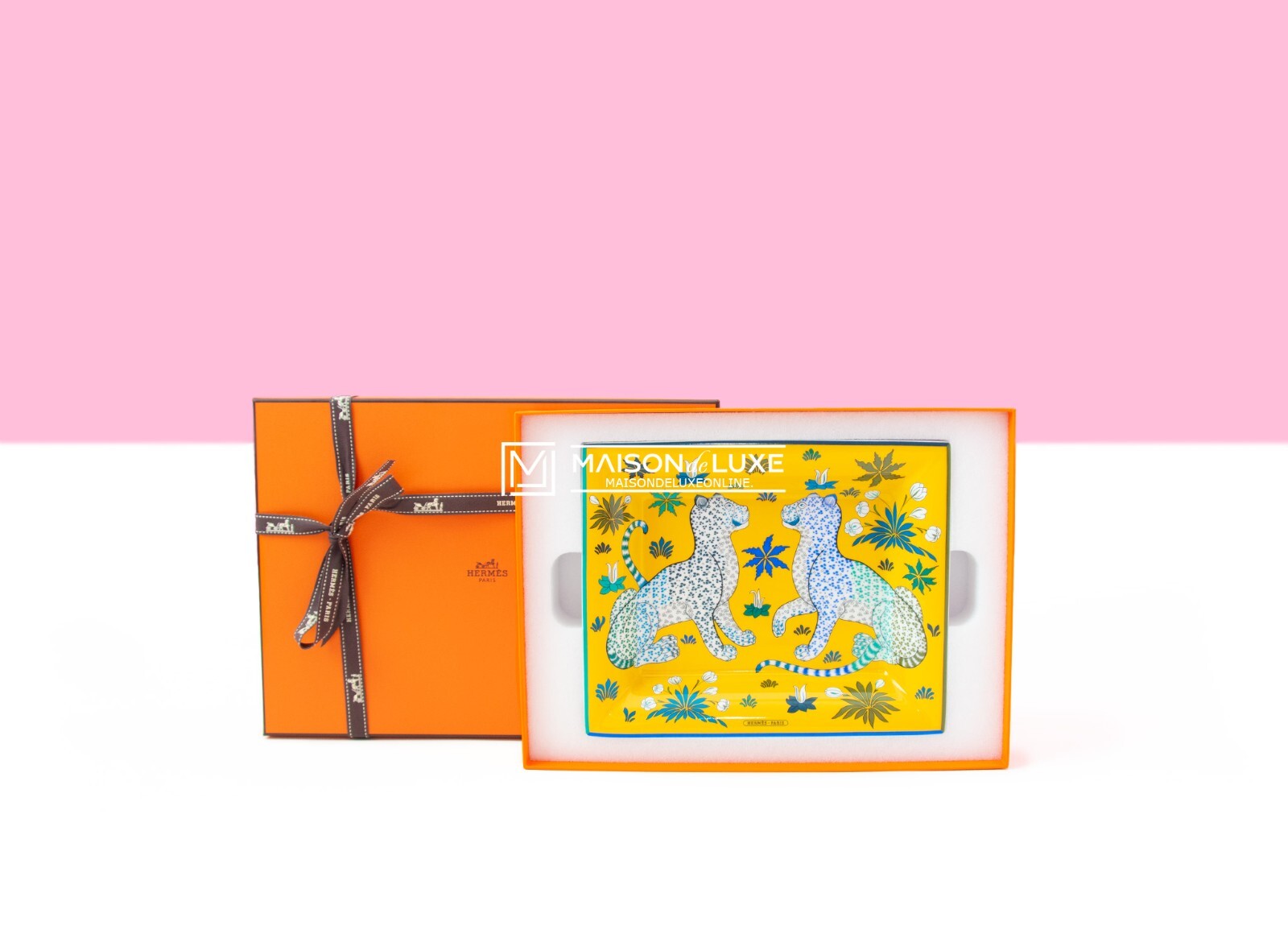 NEW HERMES LES LEOPARDS CHANGE TRAY JAUNE PORCELAIN ASHTRAY CIGAR CHINA HOME NEW HERMES LES LEOPARDS CHANGE TRAY JAUNE PORCELAIN ASHTRAY CIGAR CHINA HOME