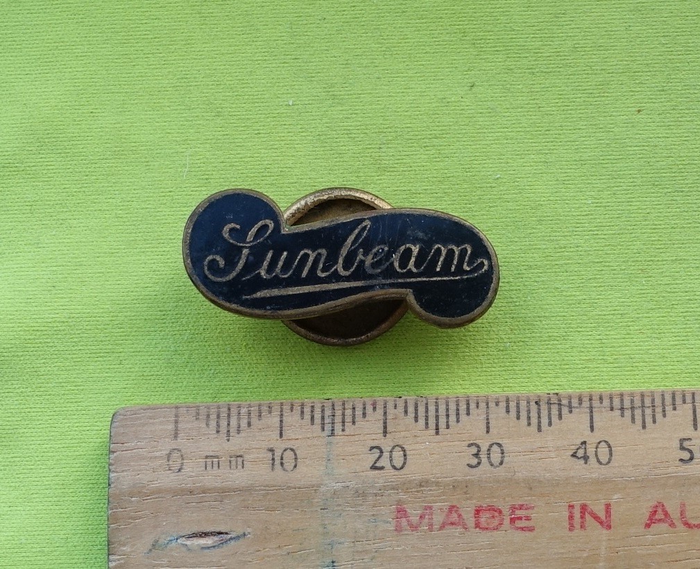 1920s Sunbeam (British) enamel badge motor car automobile (1901-37) 1920s Sunbeam (British) enamel badge motor car automobile (1901-37)