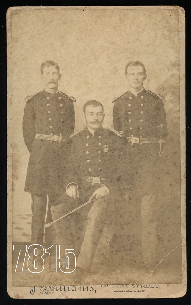 J. Williams Boudoir Cabinet Card HONOLULU RIFLES Soldier Rare 1880s Hawaii Photo